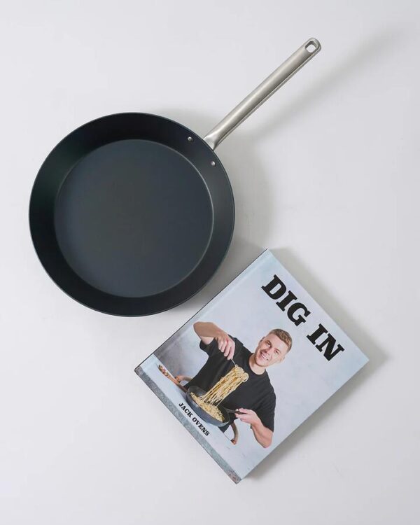 Jack Ovens: Dig In + MAKO Black Steel Steak Pan